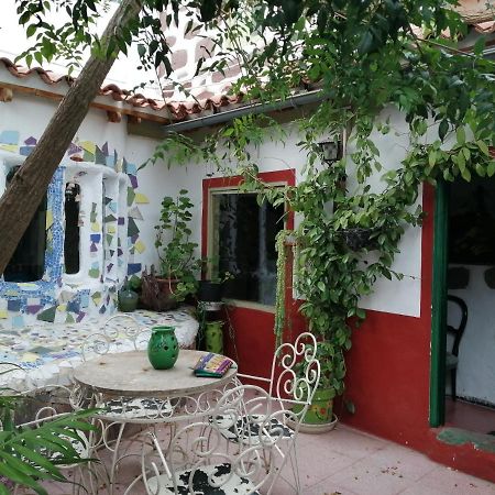 Ecoartejeda Cave House Guest House Bagian luar foto