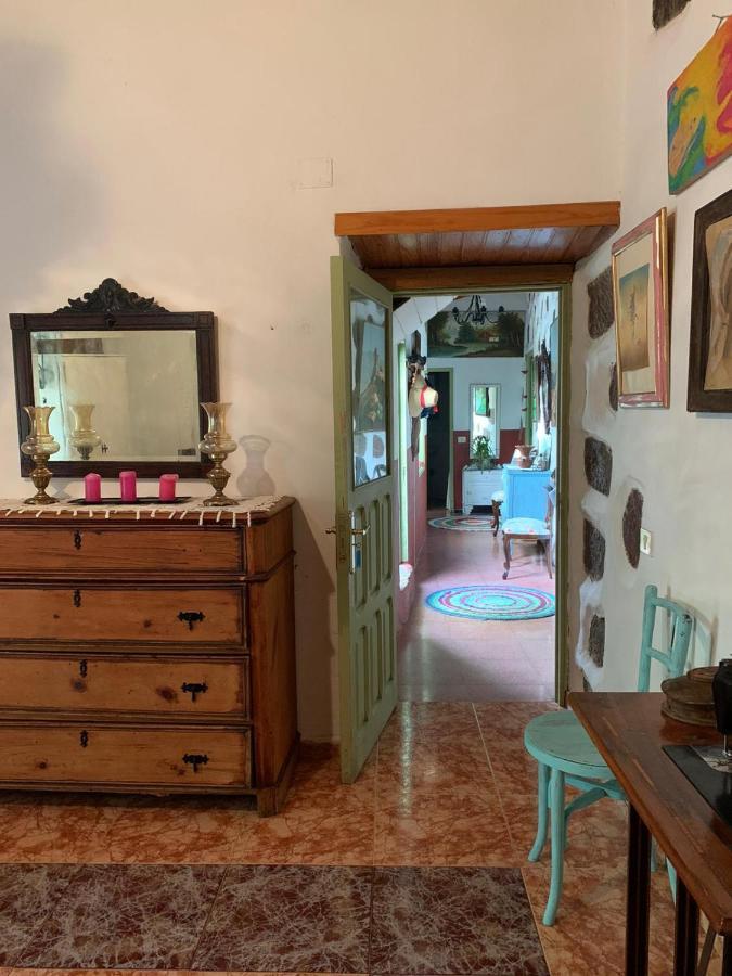 Ecoartejeda Cave House Guest House Bagian luar foto